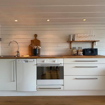 Domsjo Peaceful And Scandinavian-Style Guesthouse With Scenic Nature And Seaview In High Coast מראה חיצוני תמונה